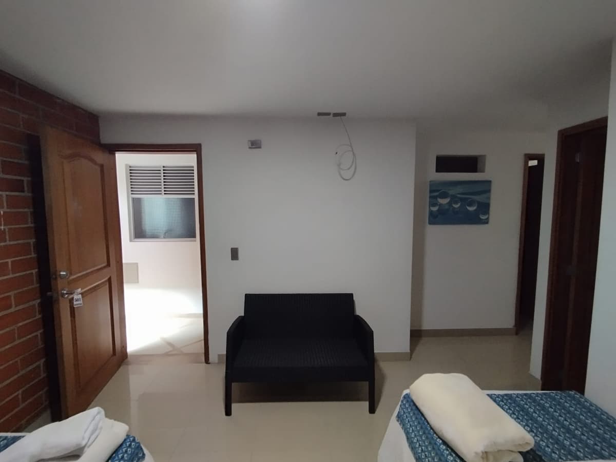 LAURELES, MEDELLÍN
