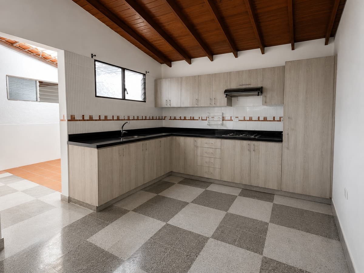 LAURELES, MEDELLÍN