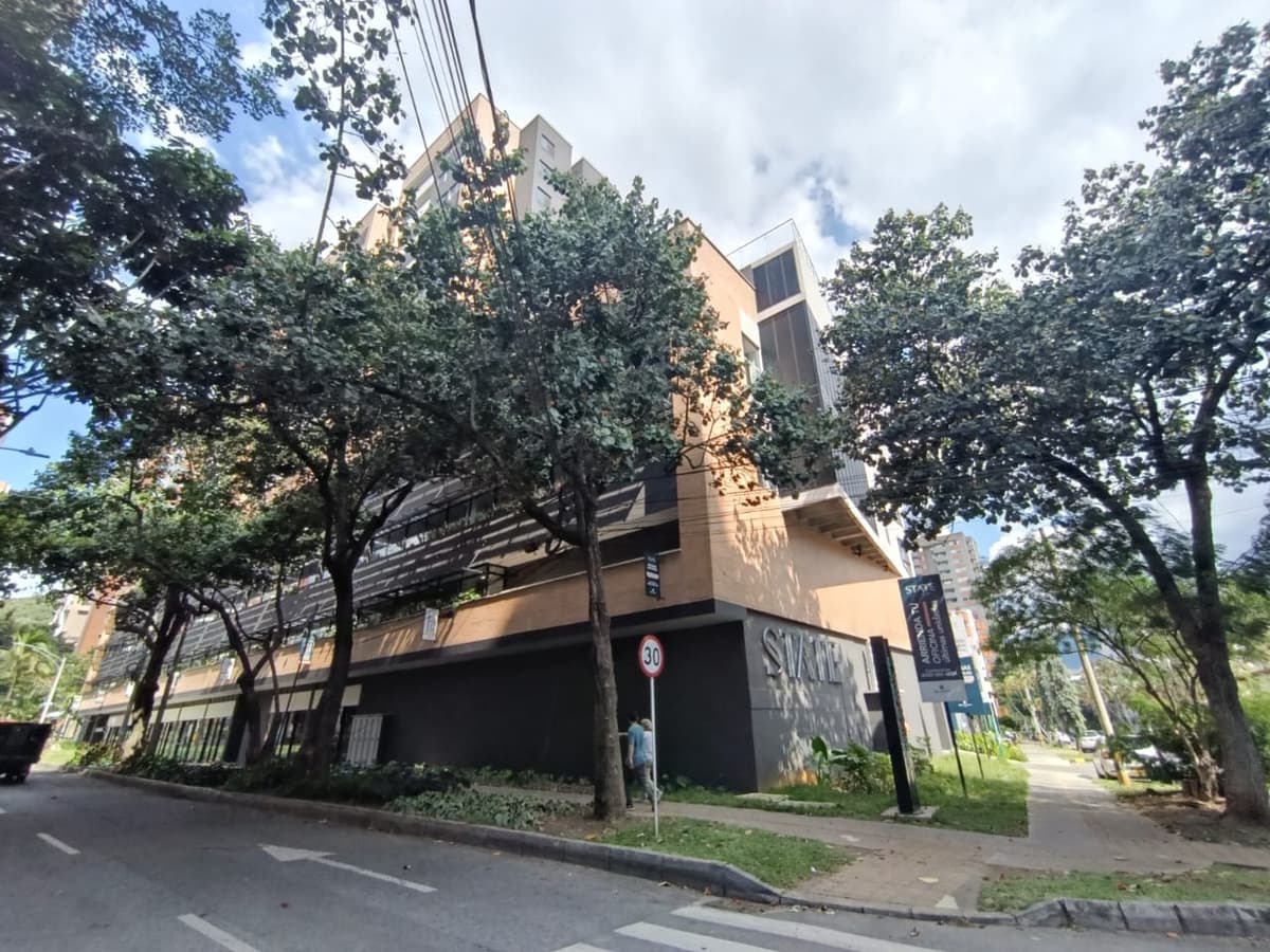 LAURELES, MEDELLÍN