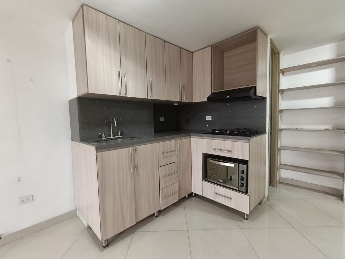 LAURELES, MEDELLÍN