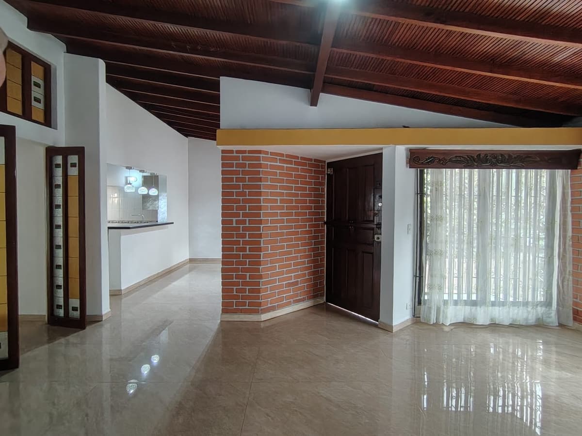 LAURELES, MEDELLÍN