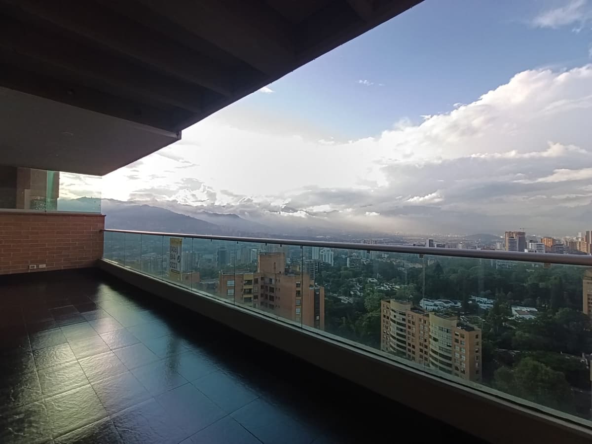 EL POBLADO, MEDELLÍN