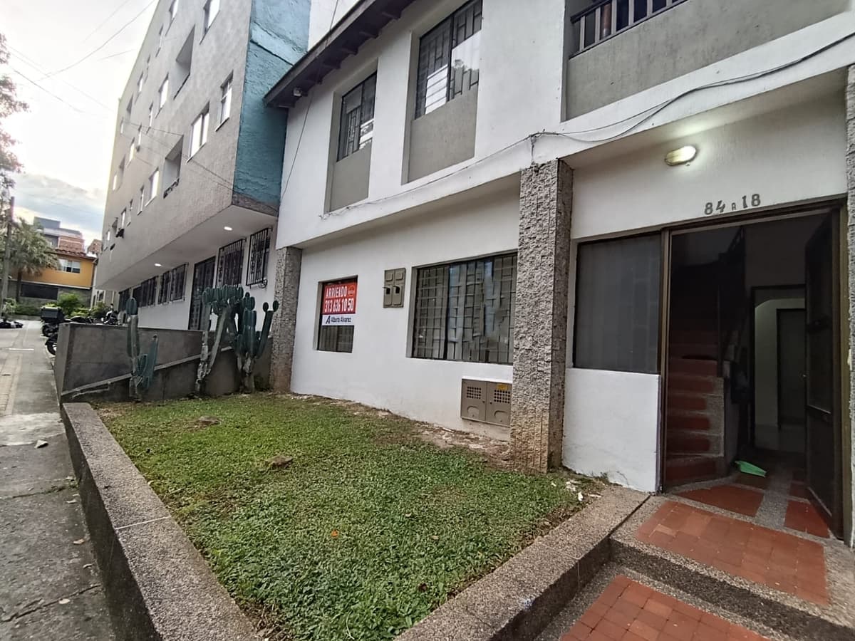 LAURELES, MEDELLÍN