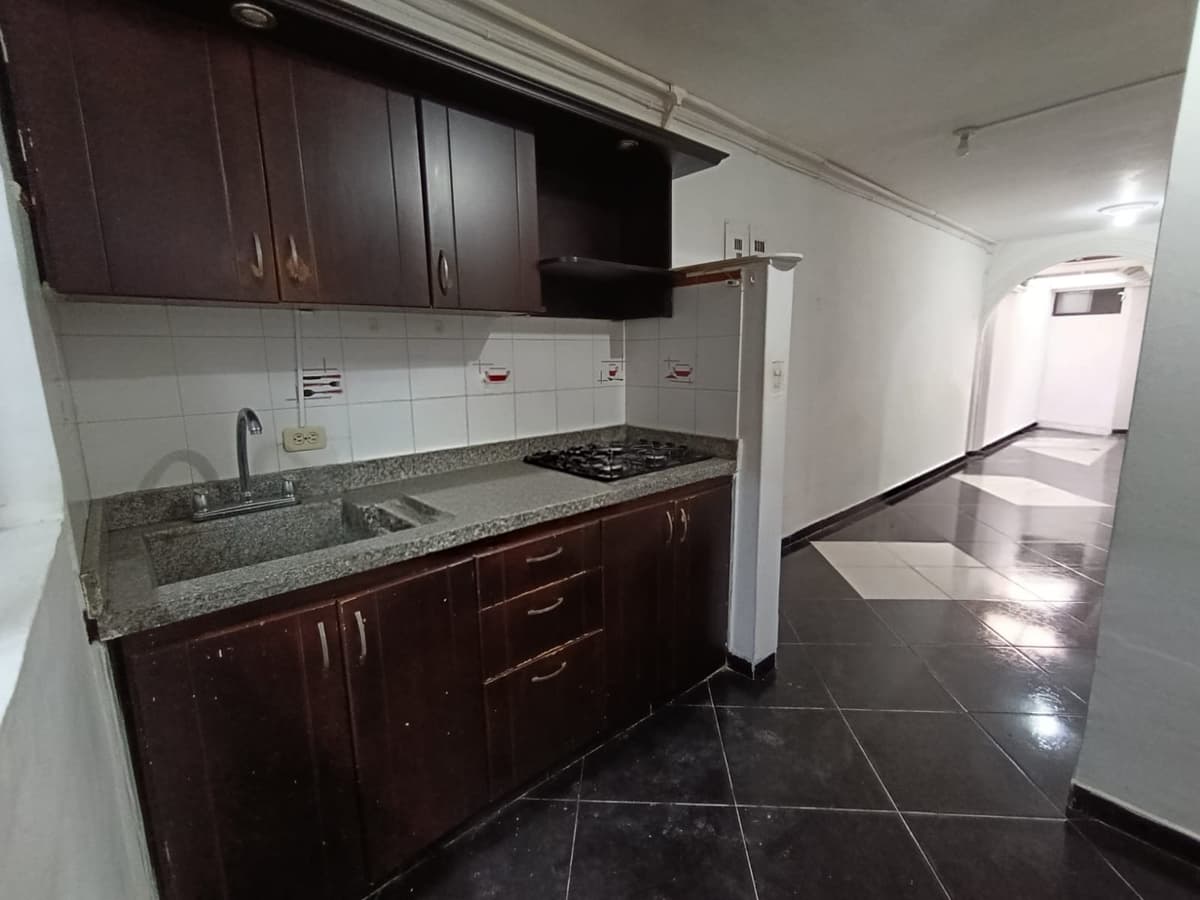 LAURELES, MEDELLÍN