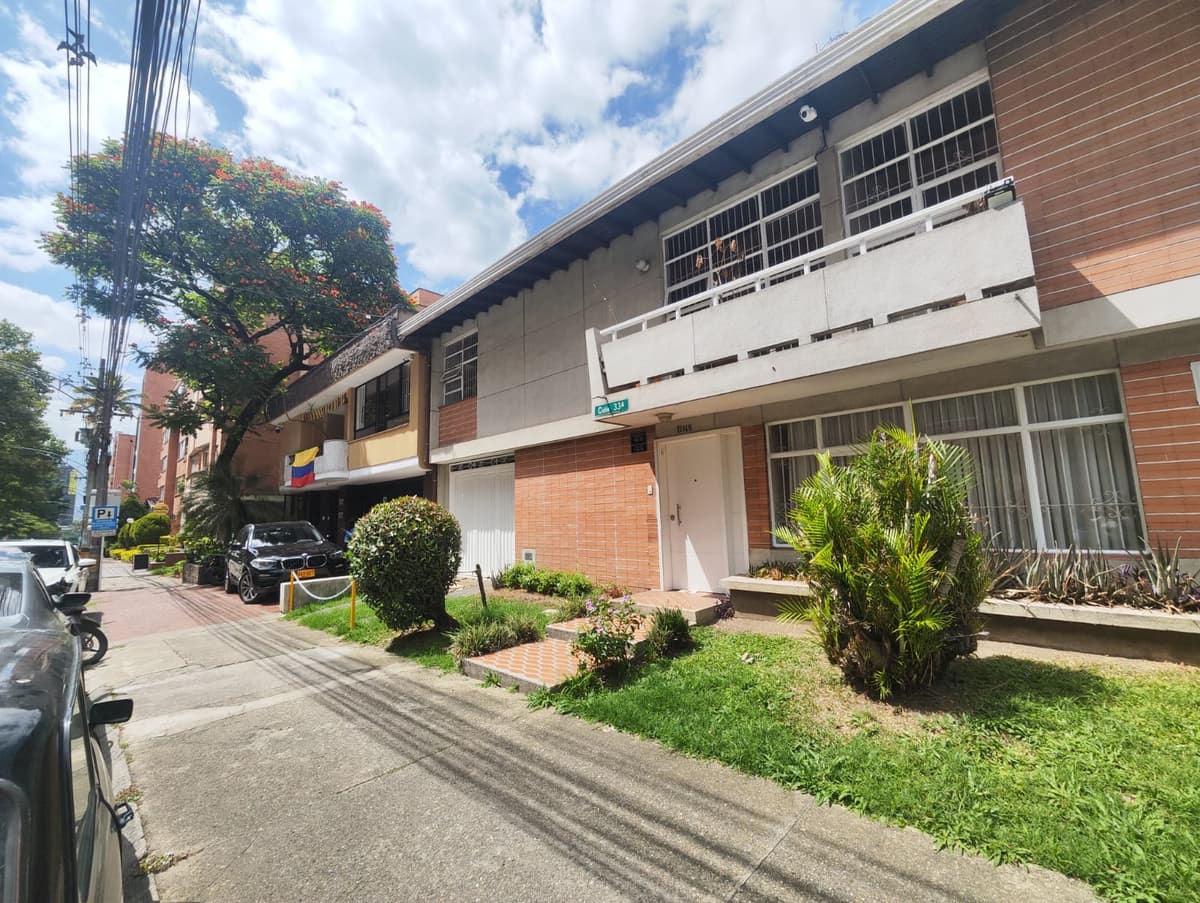 LAURELES, MEDELLÍN